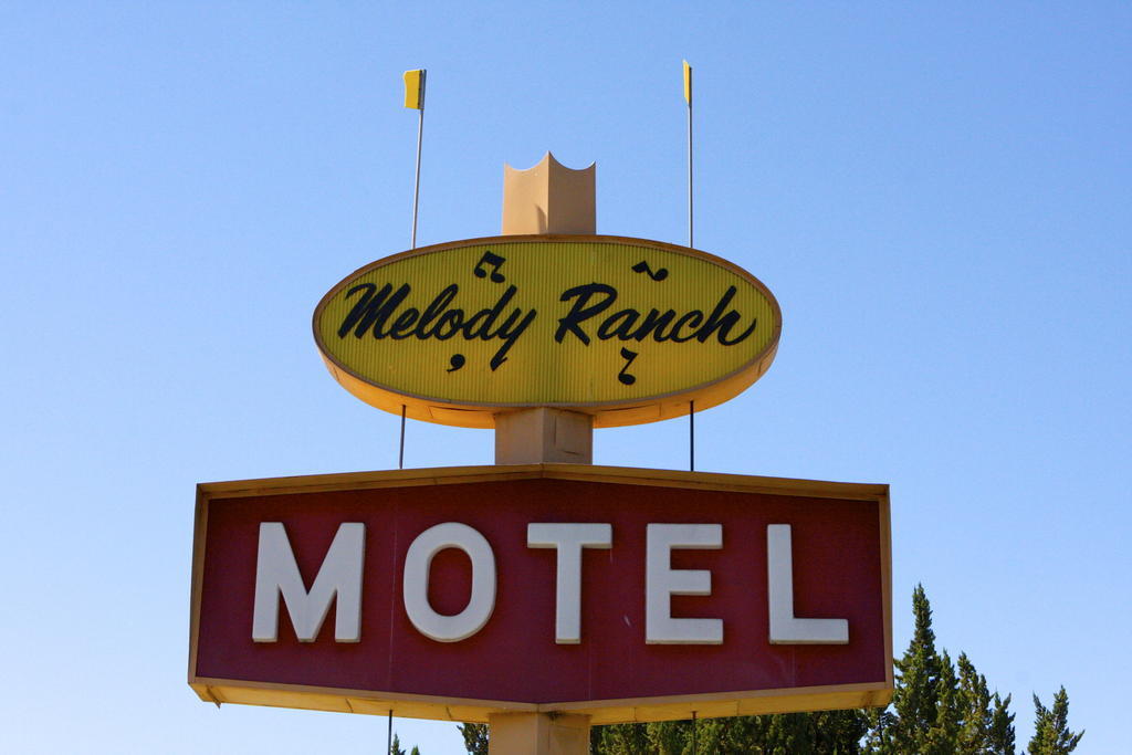 Melody Ranch Motel Paso Robles Eksteriør bilde